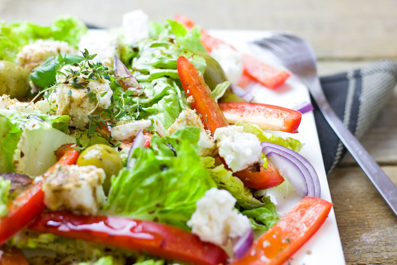 Delicous Mediterranean Chickpea Salad with Feta and Lemon-Herb Dressing Recipe